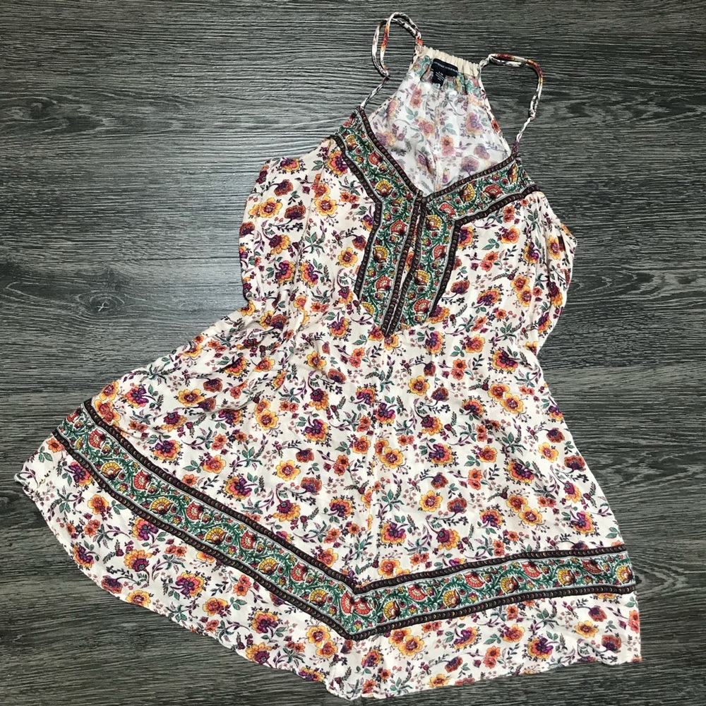 ⬇️ American Eagle Outfitters dress